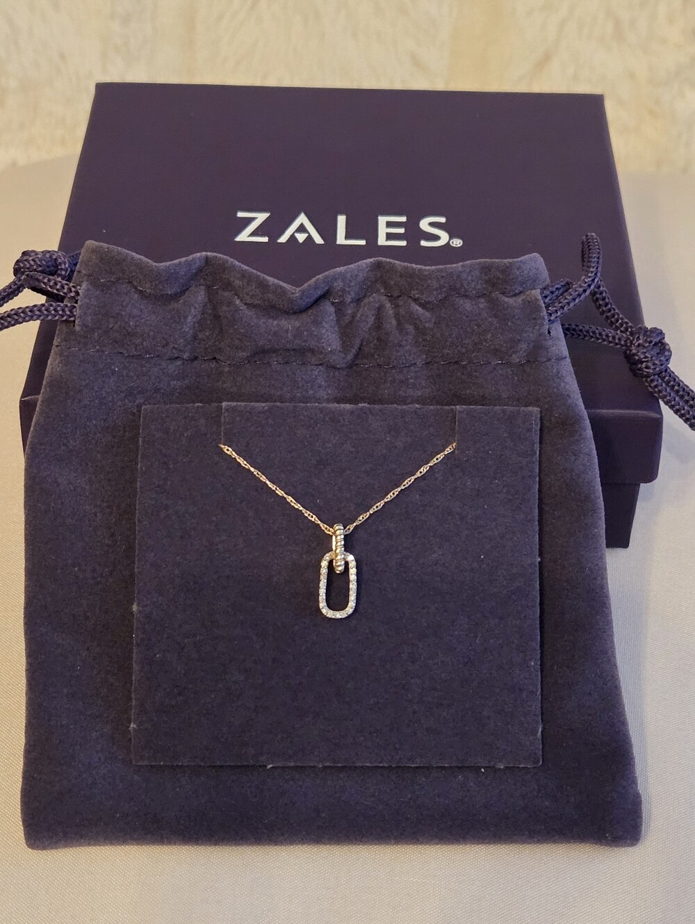 Zales 10K Gold Necklace w/Pavé Diamond Paperclip Doorknocker Pendant